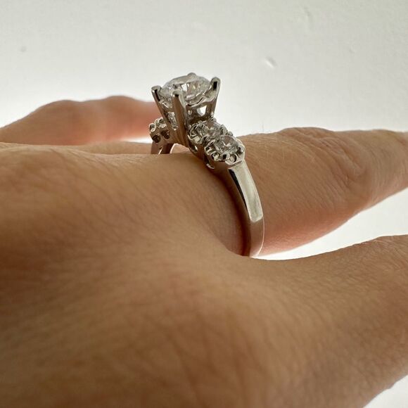 Sold - Picture 8 of 9